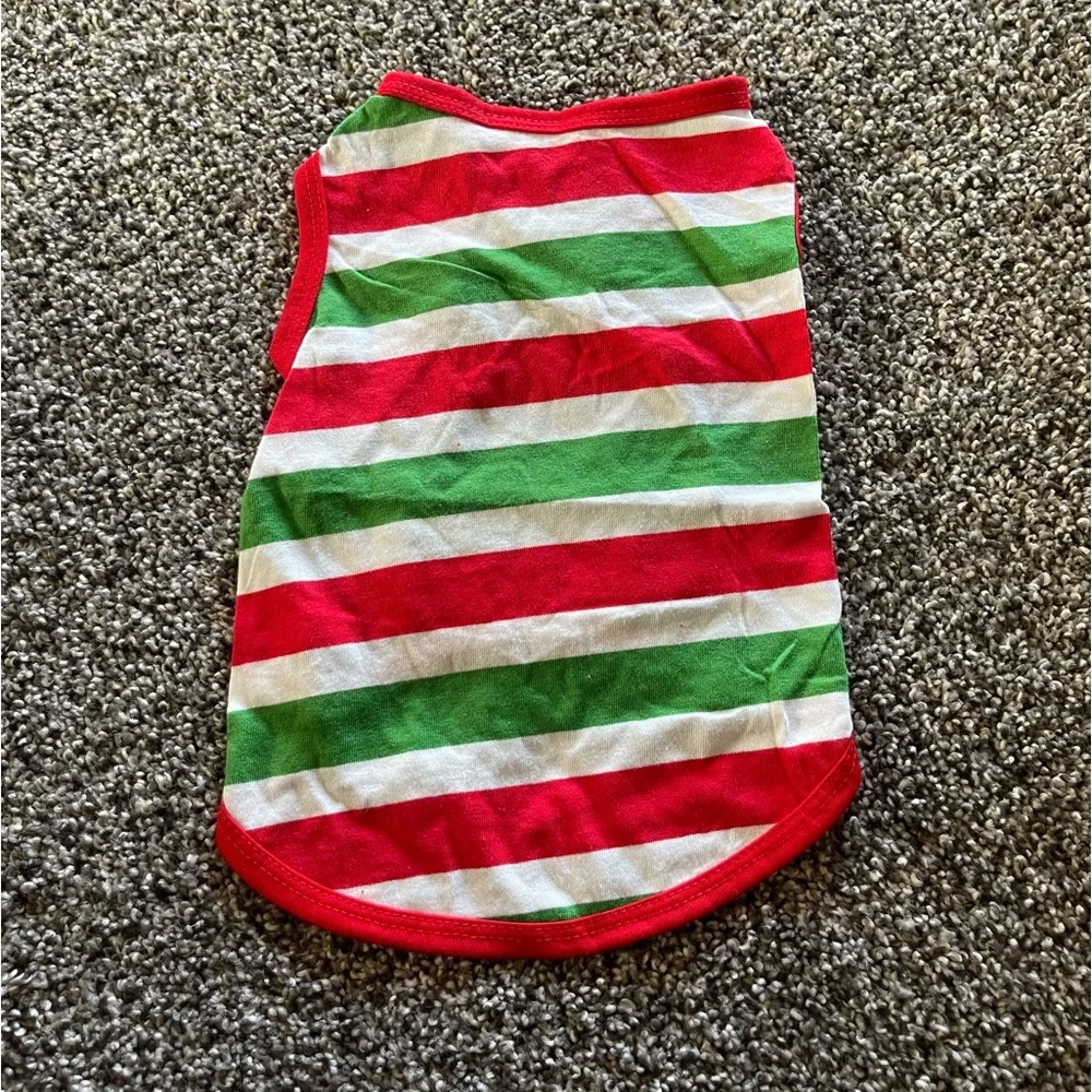 NWOT Christmas holiday dog shirt bundle M